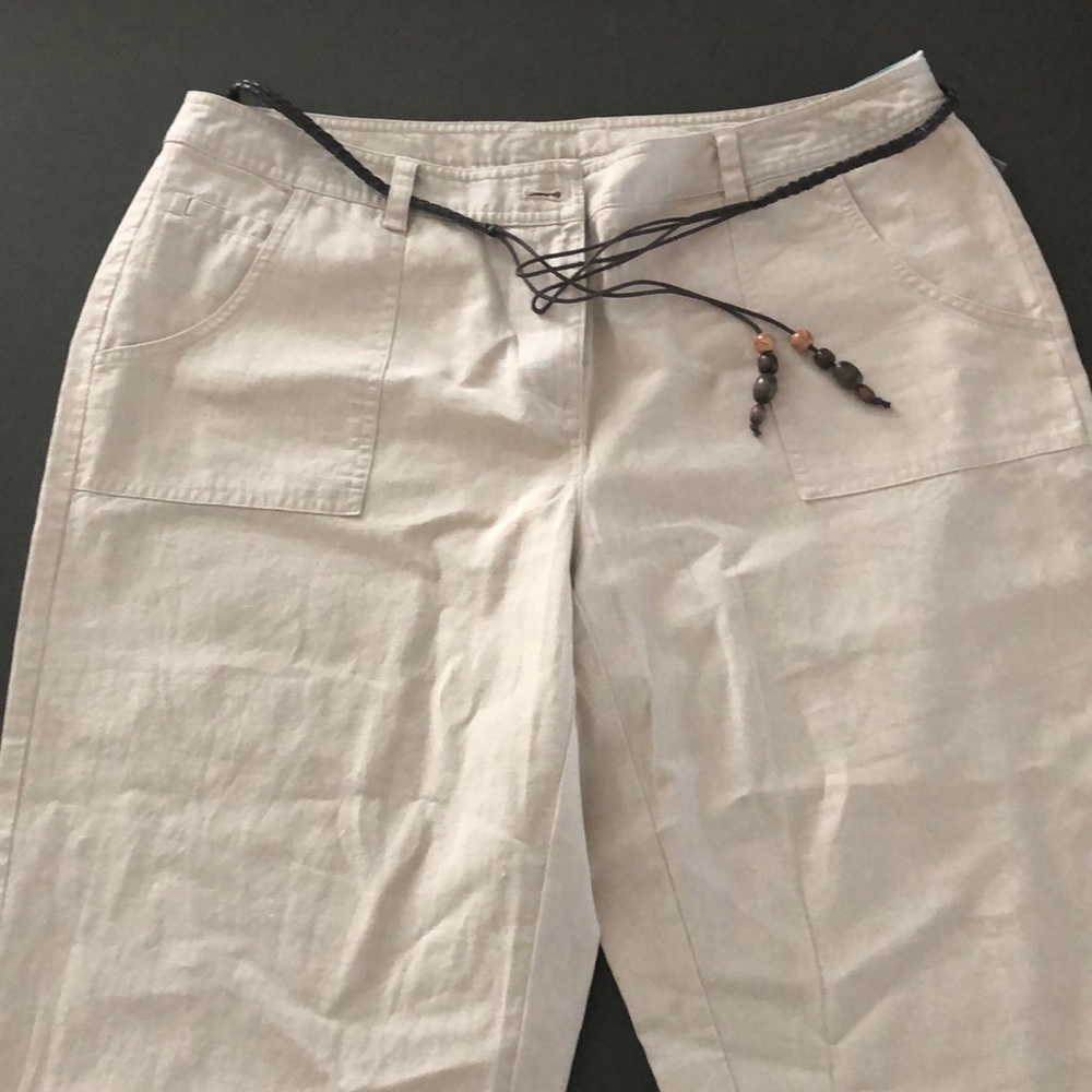 Liz Claiborne Cream Capris with Black Braided Belt and Bead Accents